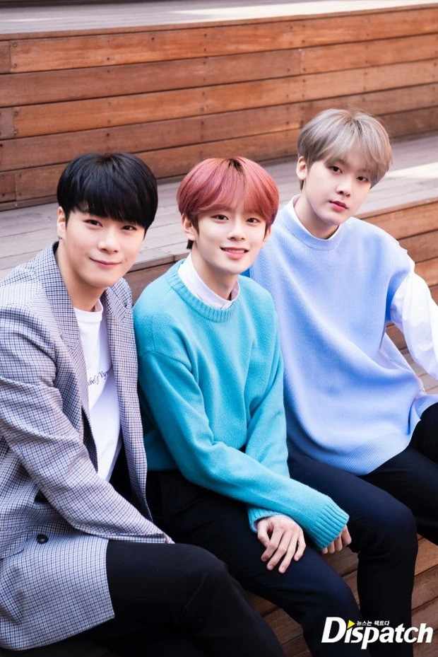 Năm 2020, Moonbin trở thành MC của show âm nhạc Show Champion do MBC sản xuất. Đồng hành cùng nam idol là Sanha và Kangbin nhóm VERIVERY. Anh dẫn show trong 2 năm 8 tháng.