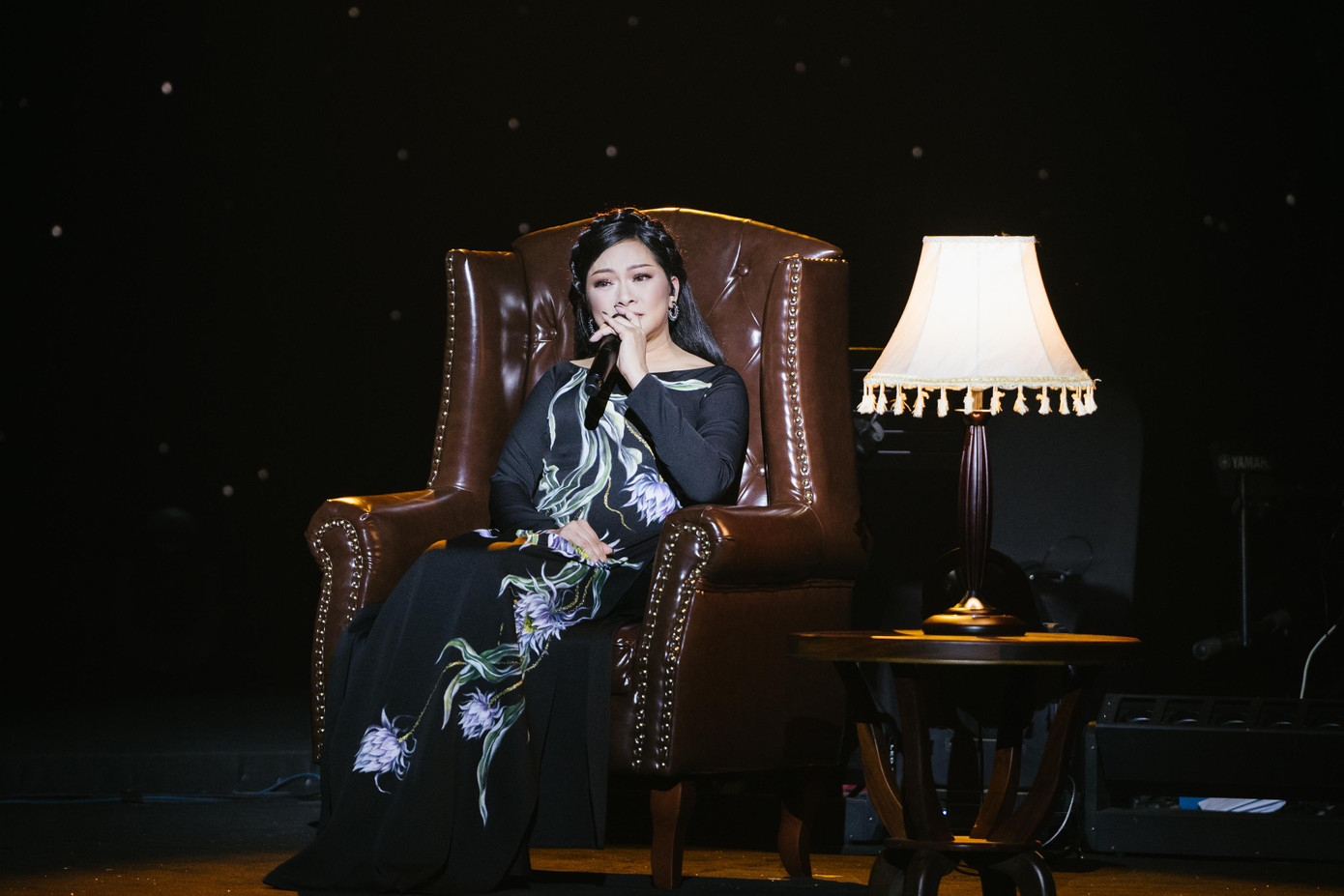 Khoảnh khắc khiến khán giả xúc động nhất là màn song ca giữa Như Quỳnh và em trai đã mất Tường Khuê. Bản thu âm từ nhiều năm trước tái hiện trên sân khấu cùng với hình ảnh Như Quỳnh bật khóc trên sân khấu, nghẹn ngào nói: "Chị nhớ Khuê" làm nhiều khán giả đồng cảm.