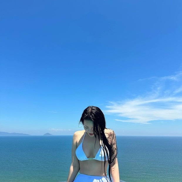 Vóc dáng nóng bỏng của idol người Hàn Yu Jeong. Vóc dáng nóng bỏng của idol người Hàn Yu Jeong.