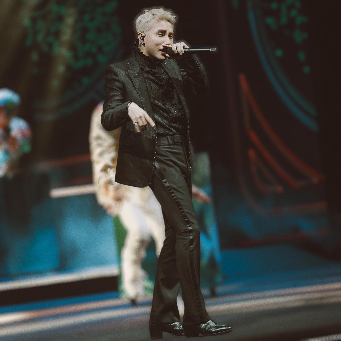 Sơn Tùng cập nhật hình ảnh mới trên trang cá nhân sau vụ ồn ào với anti-fan. Ảnh: @sontungmtp. Sơn Tùng cập nhật hình ảnh mới trên trang cá nhân sau vụ ồn ào với anti-fan. Ảnh: @sontungmtp.