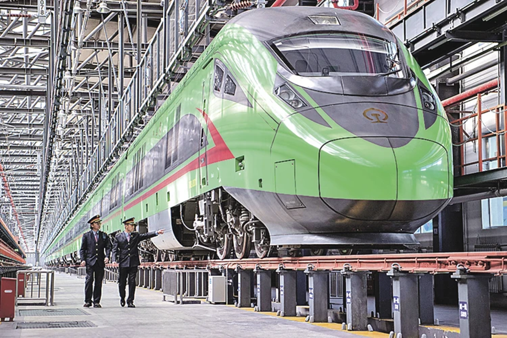 Tàu cao tốc đã trở nên phổ biến ngay cả ở những vùng xa xôi nhất của Trung Quốc. Ảnh: GLOBAL LOOK PRESS. Tàu cao tốc đã trở nên phổ biến ngay cả ở những vùng xa xôi nhất của Trung Quốc. Ảnh: GLOBAL LOOK PRESS.