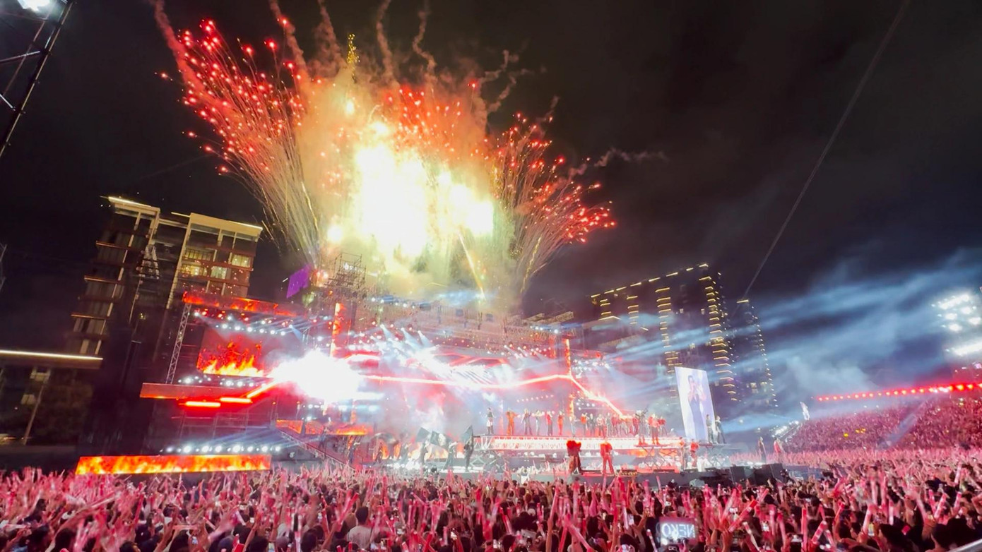 Sân khấu Lan Anh không còn phù hợp với xu hướng tổ chức liveshow, concert của nghệ sĩ hiện tại. Sân khấu Lan Anh không còn phù hợp với xu hướng tổ chức liveshow, concert của nghệ sĩ hiện tại.