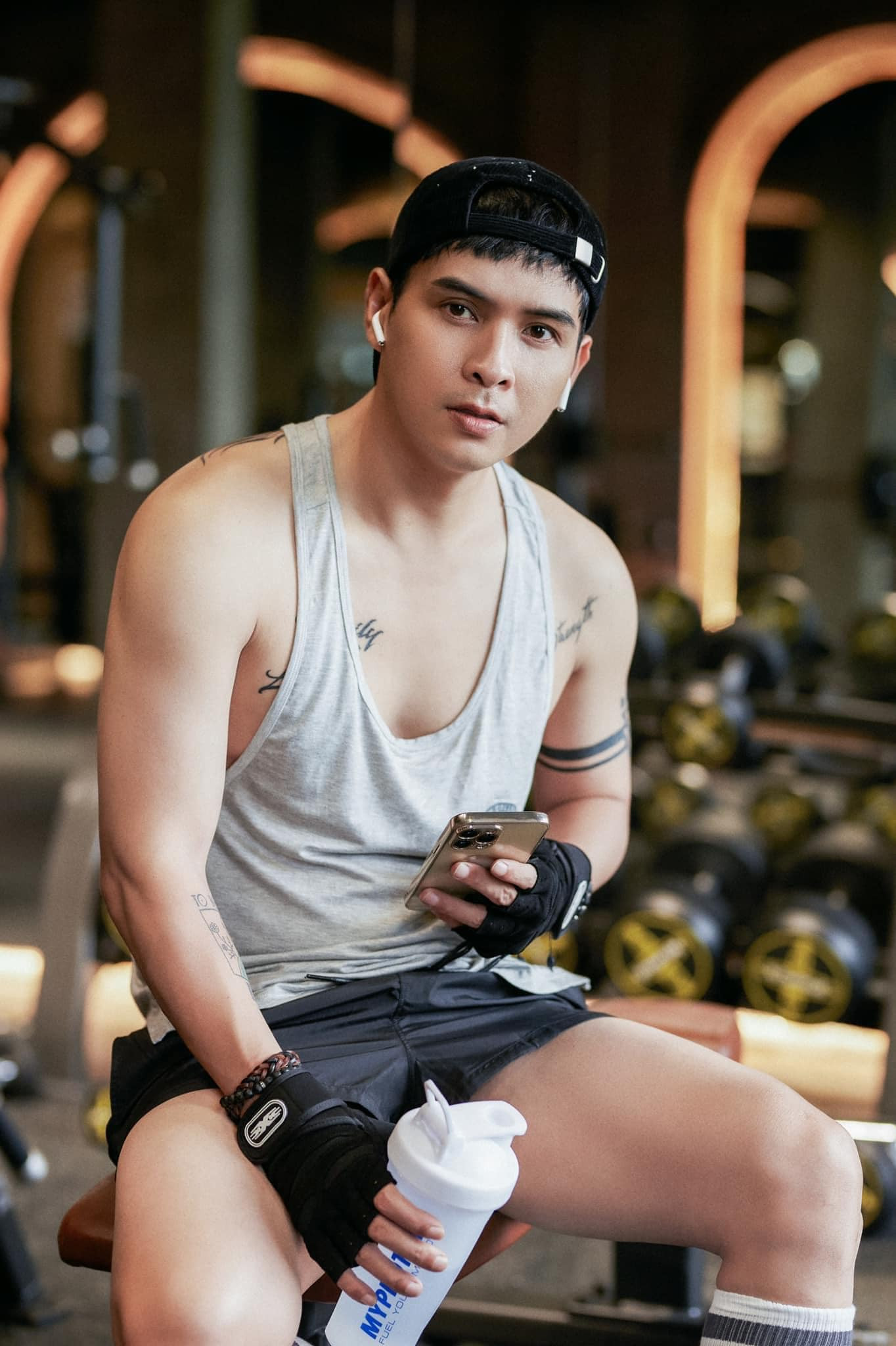 Hồ Quang Hiếu xác nhận thông tin muốn cưới bạn gái mới quen 3 tháng. Hồ Quang Hiếu xác nhận thông tin muốn cưới bạn gái mới quen 3 tháng.