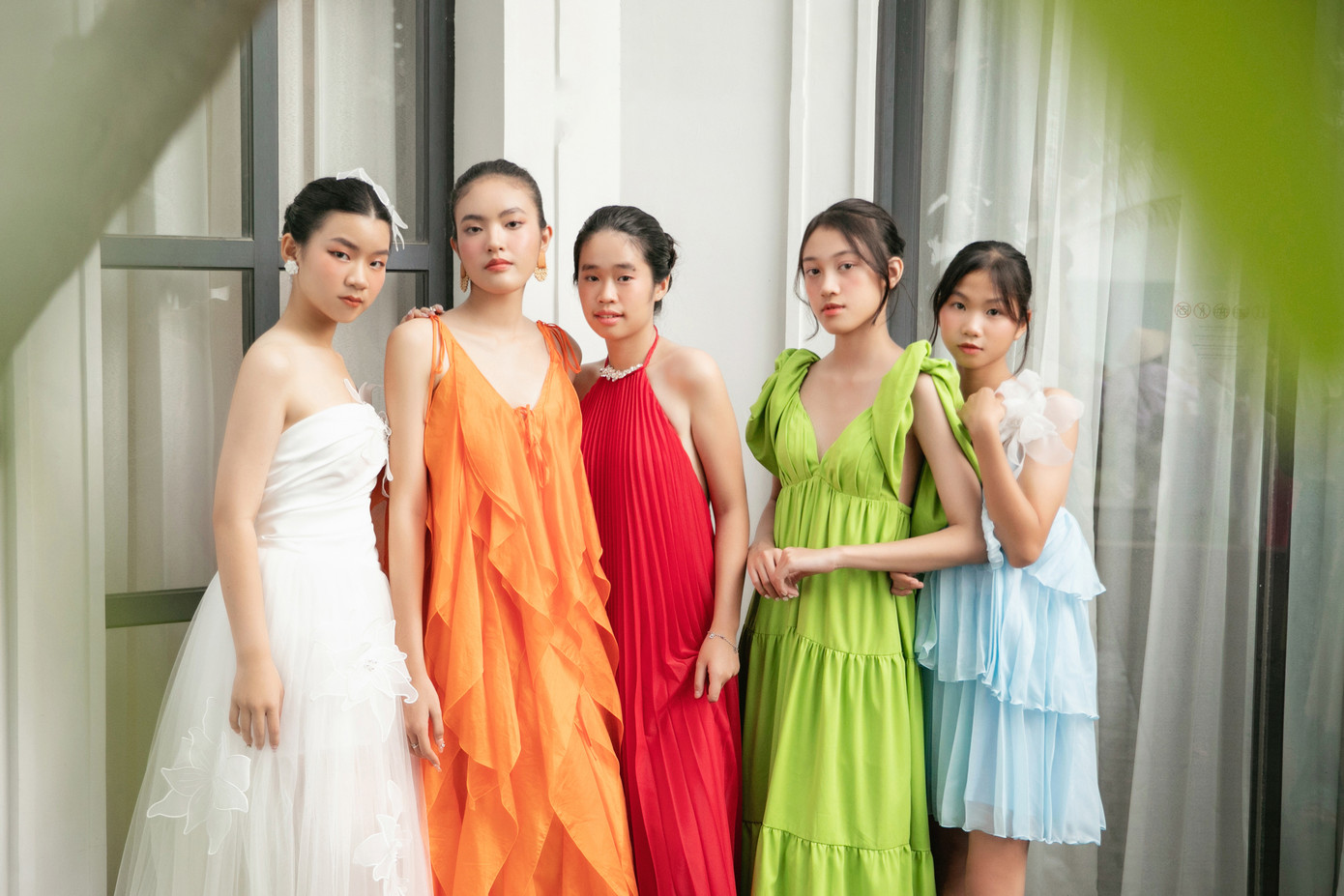 Xuân Lan tập trung đào tạo dàn mẫu nhí. Xuân Lan tập trung đào tạo dàn mẫu nhí.