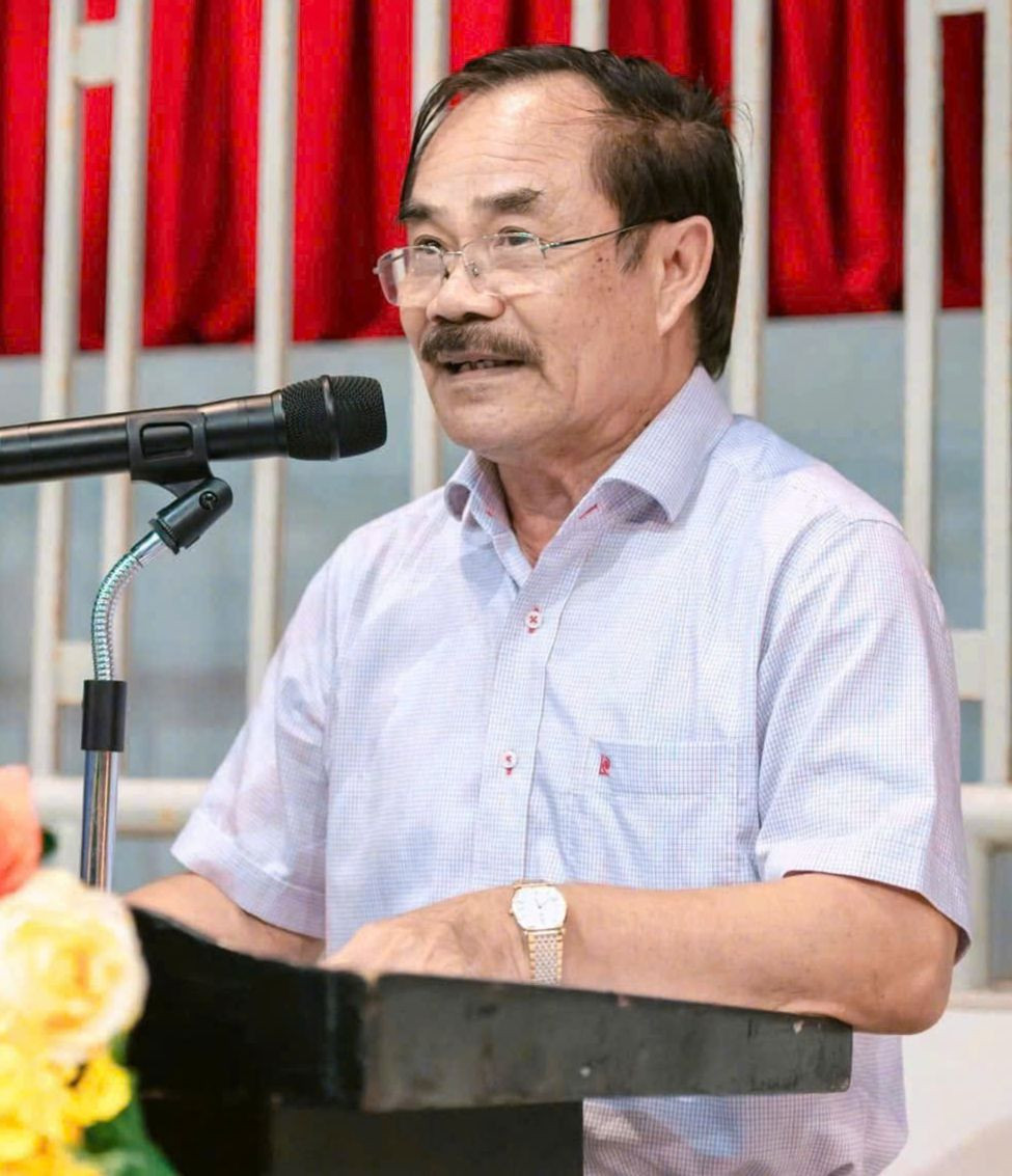 Ông Đinh Việt Hùng (trái) - Phó Chủ tịch Thường Trực Hiệp hội Thể thao dưới nước Việt Nam - và ông Phạm Hồng Lĩnh - Chủ tịch Hiệp hội Thể thao dưới nước Việt Nam mong muốn vận động viên các môn thể thao dưới nước được vinh danh.