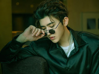 Thái Từ Khôn “ngã ngựa” vì bê bối đời tư.