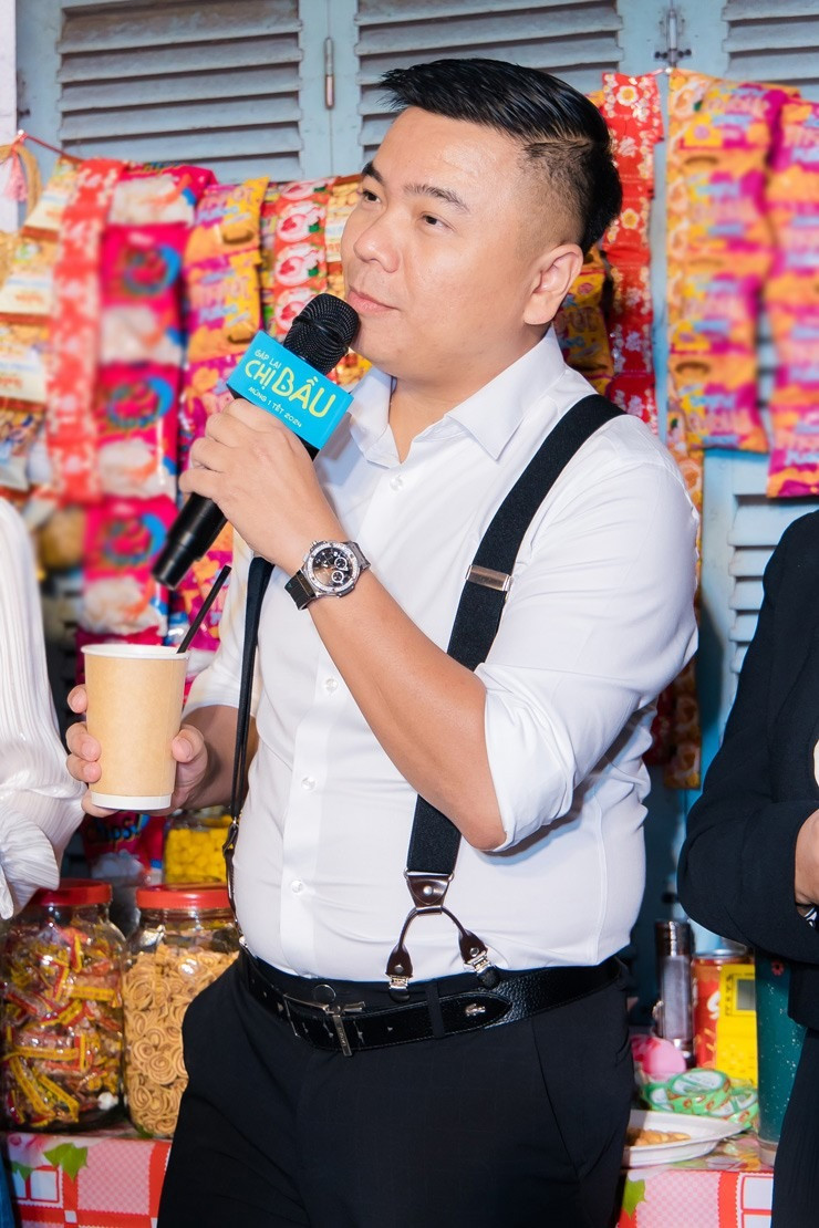 Đạo diễn, nhà sản xuất Nhất Trung từng thành công với 49 ngày, Bệnh viện ma, Cua lại vợ bầu, Nắng...