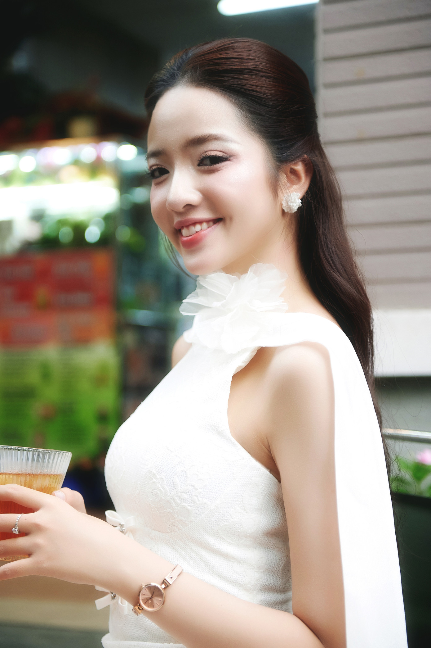 Sau hành trình dài với cuộc thi, Thanh Bình nhận ra bản thân trưởng thành hơn, sẵn sàng tỏa sáng ở đêm chung kết. &quot;Từ cô gái thường xuyên lo sợ, tự ti, tôi học cách tin vào bản thân, biết lắng nghe, không còn quá khắt khe với những điều chưa hoàn hảo trong chính con người mình&quot;, Thanh Bình chia sẻ.