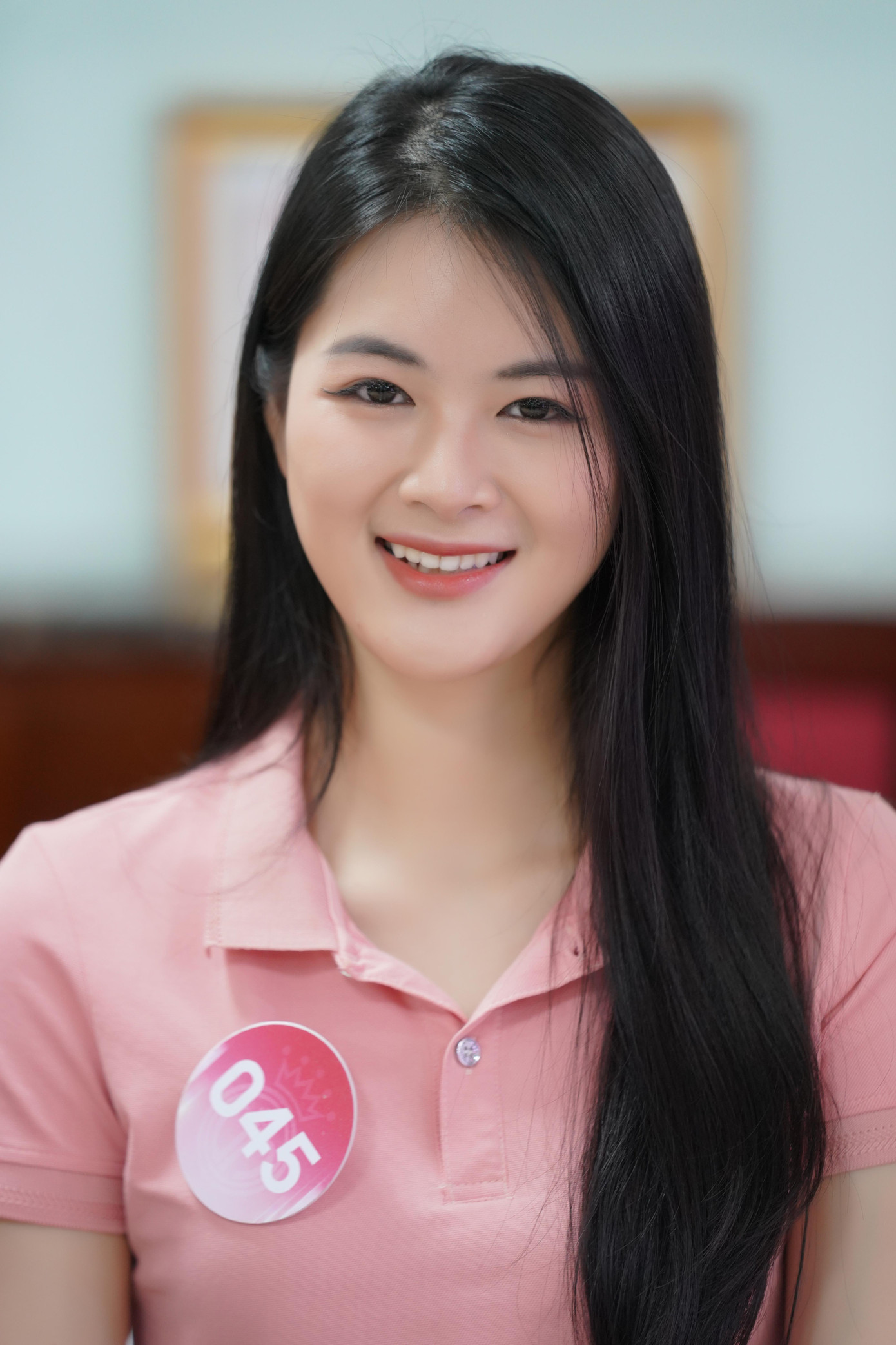 Phan Phương Oanh (SBD 378) và Nguyễn Thị Hoài Ngọc (SBD 045). Phan Phương Oanh (SBD 378) và Nguyễn Thị Hoài Ngọc (SBD 045).