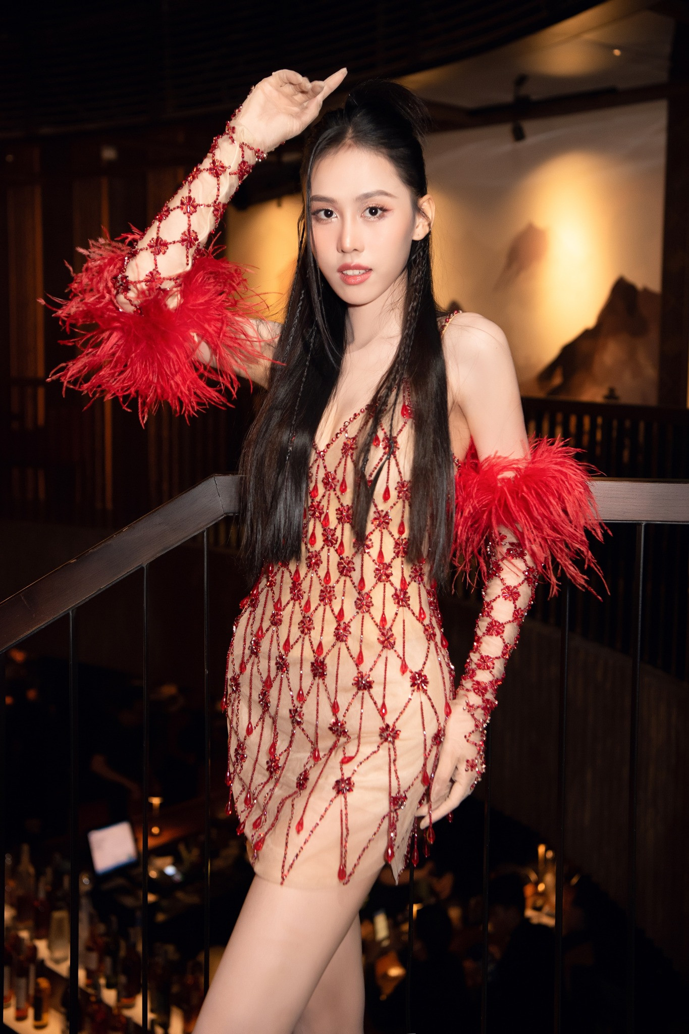 Miss Intercontinental - Hoa hậu Liên lục địa là một trong những đấu trường sắc đẹp lớn và lâu đời trên thế giới. Sau khi Lê Nguyễn Bảo Ngọc mang về chiếc vương miện đầu tiên cho Việt Nam vào năm 2022, cuộc thi càng nhận được thêm sự quan tâm từ fan sắc đẹp Việt Nam. Theo thông báo của ban tổ chức, Ngọc Hằng và các thí sinh tập trung tại Ai Cập từ ngày 28/11. Đêm chung kết dự kiến diễn ra ngày 15/12.