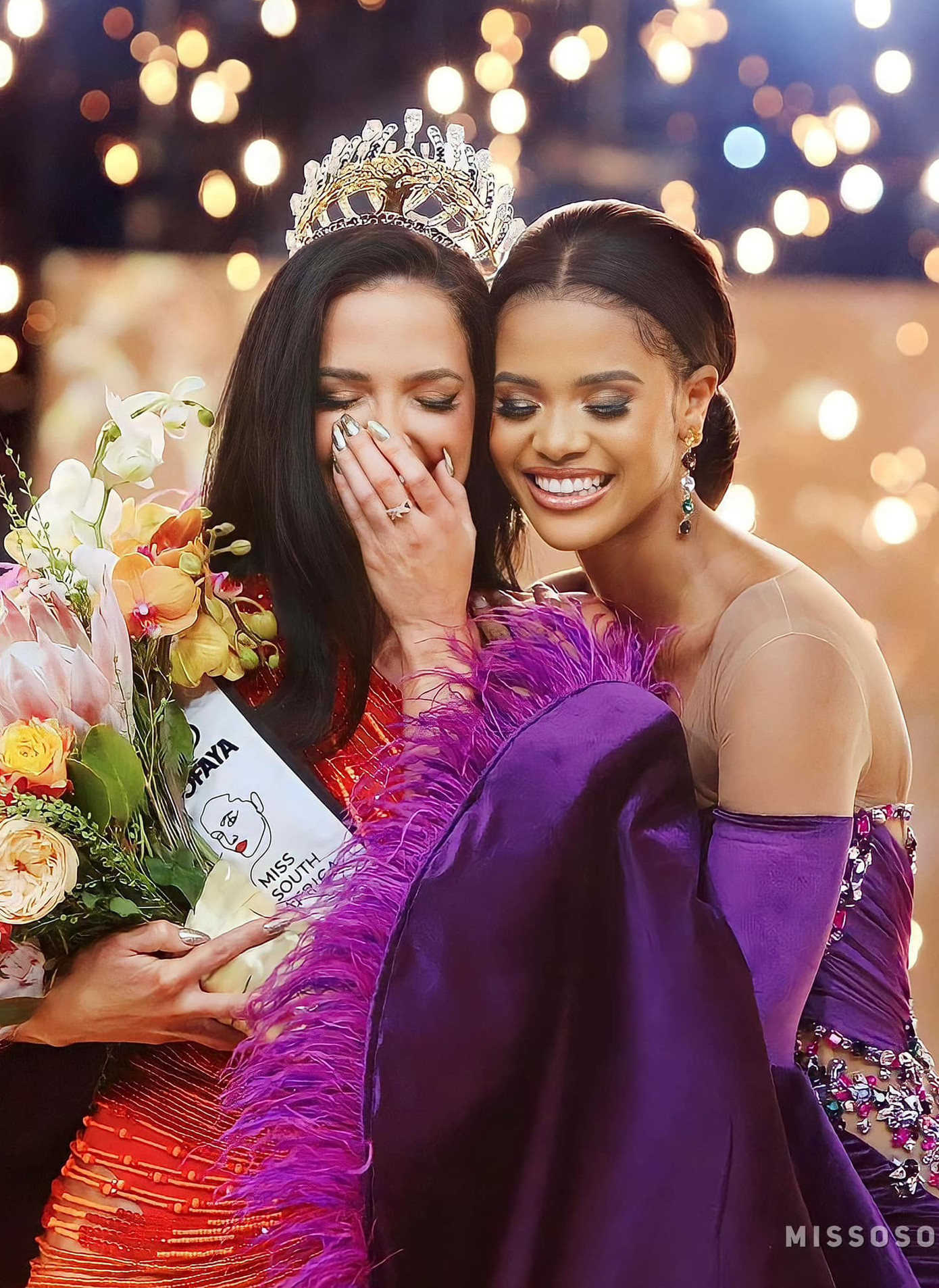 Tối 13/8, đêm chung kết Hoa hậu Nam Phi 2023 đã diễn ra với kết quả chiến thắng thuộc về người đẹp Natasha Joubert. Trong khoảnh khắc được xướng tên, Natasha Joubert xúc động, liên tục ôm mặt khóc vì hạnh phúc.