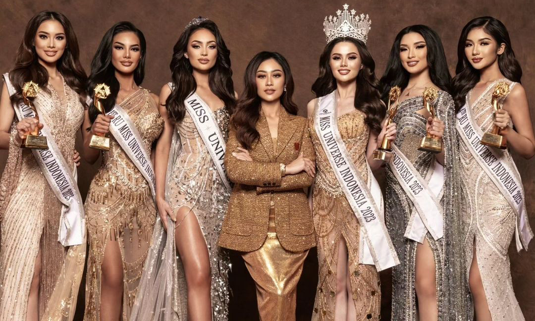 Ban tổ chức Miss Universe quyết định chấm dứt mối quan hệ với đơn vị đang nắm giữ bản quyền ở Indonesia cũng như giám đốc quốc gia của cuộc thi - bà Poppy Capella. Ban tổ chức Miss Universe quyết định chấm dứt mối quan hệ với đơn vị đang nắm giữ bản quyền ở Indonesia cũng như giám đốc quốc gia của cuộc thi - bà Poppy Capella.