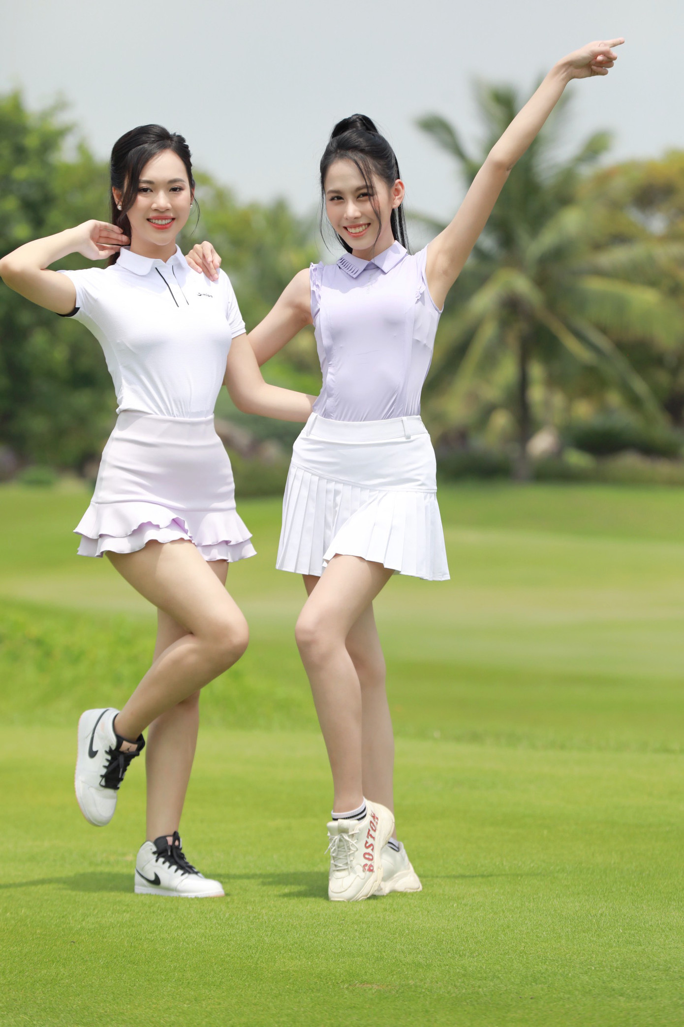 Hai người đẹp xứ Thanh đã có những trải nghiệm đáng nhớ trong những ngày đồng hành cùng Giải Vô địch Golf Quốc gia năm 2023 - Cúp VinFast tại Hải Phòng.