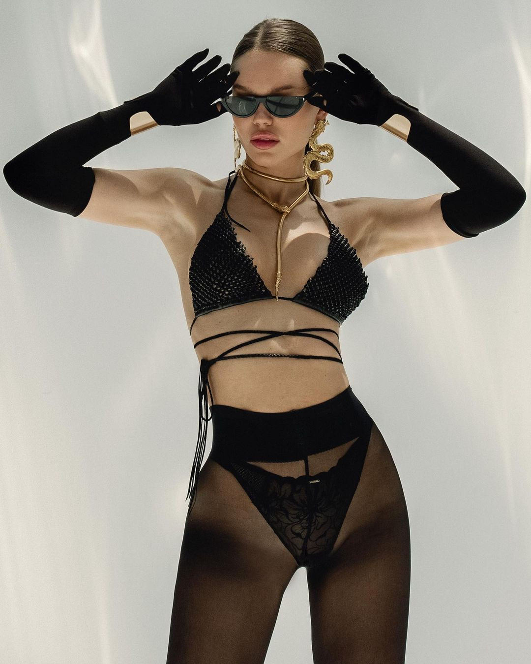 Cô bắt đầu sự nghiệp người mẫu từ năm 18 tuổi và nhanh chóng gặt hái thành công, trở thành gương mặt người mẫu đắt khách tại quê nhà. Cô bắt đầu sự nghiệp người mẫu từ năm 18 tuổi và nhanh chóng gặt hái thành công, trở thành gương mặt người mẫu đắt khách tại quê nhà.