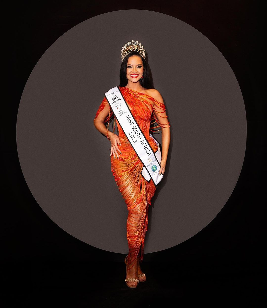 Tân Hoa hậu Nam Phi gây tiếc nuối khi quyết định không thi quốc tế.