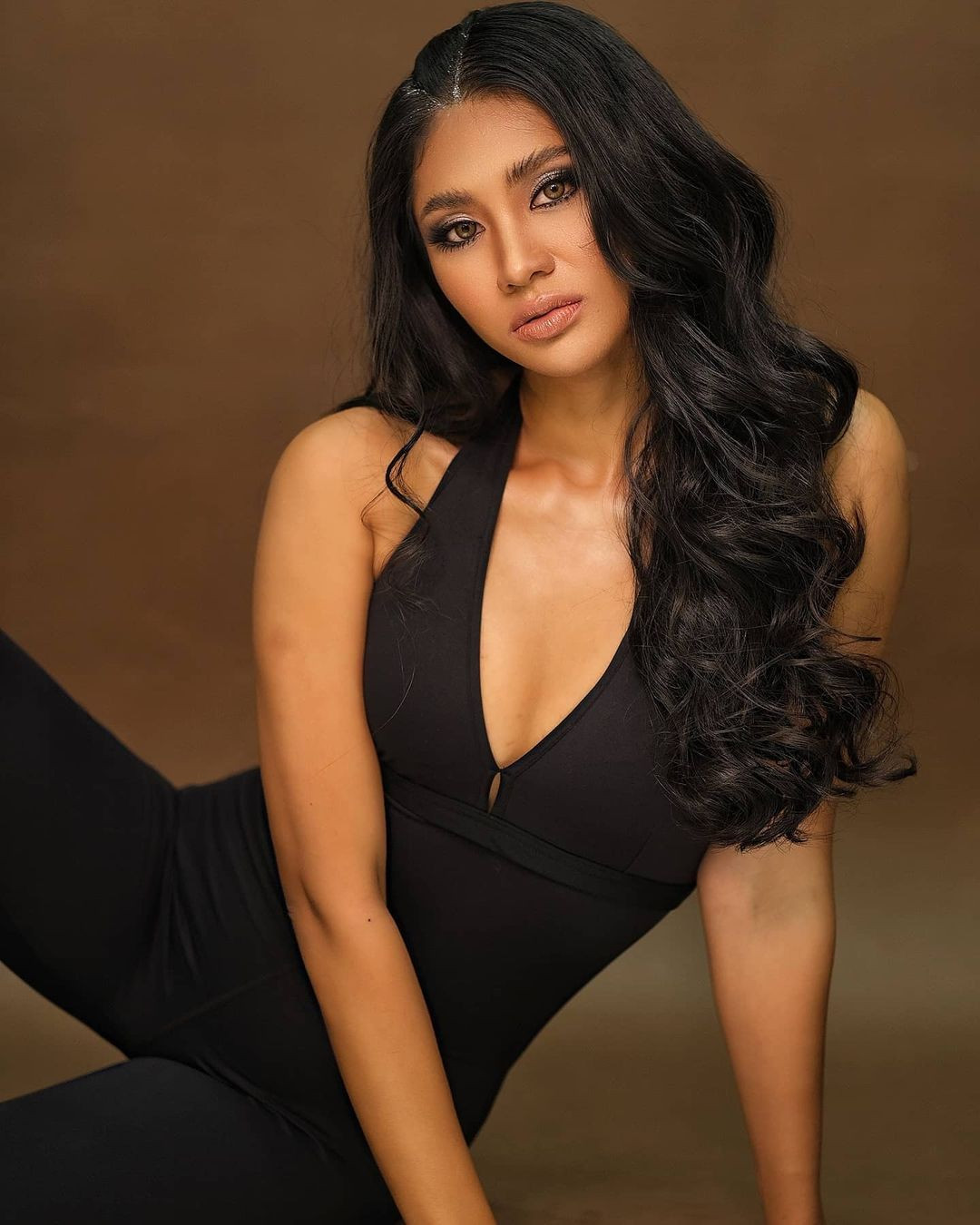 Không chỉ được đánh giá cao về ngoại hình, Davin còn gây ấn tượng với khả năng nói tiếng Anh trôi chảy và phong cách ứng xử, hùng biện thông minh.