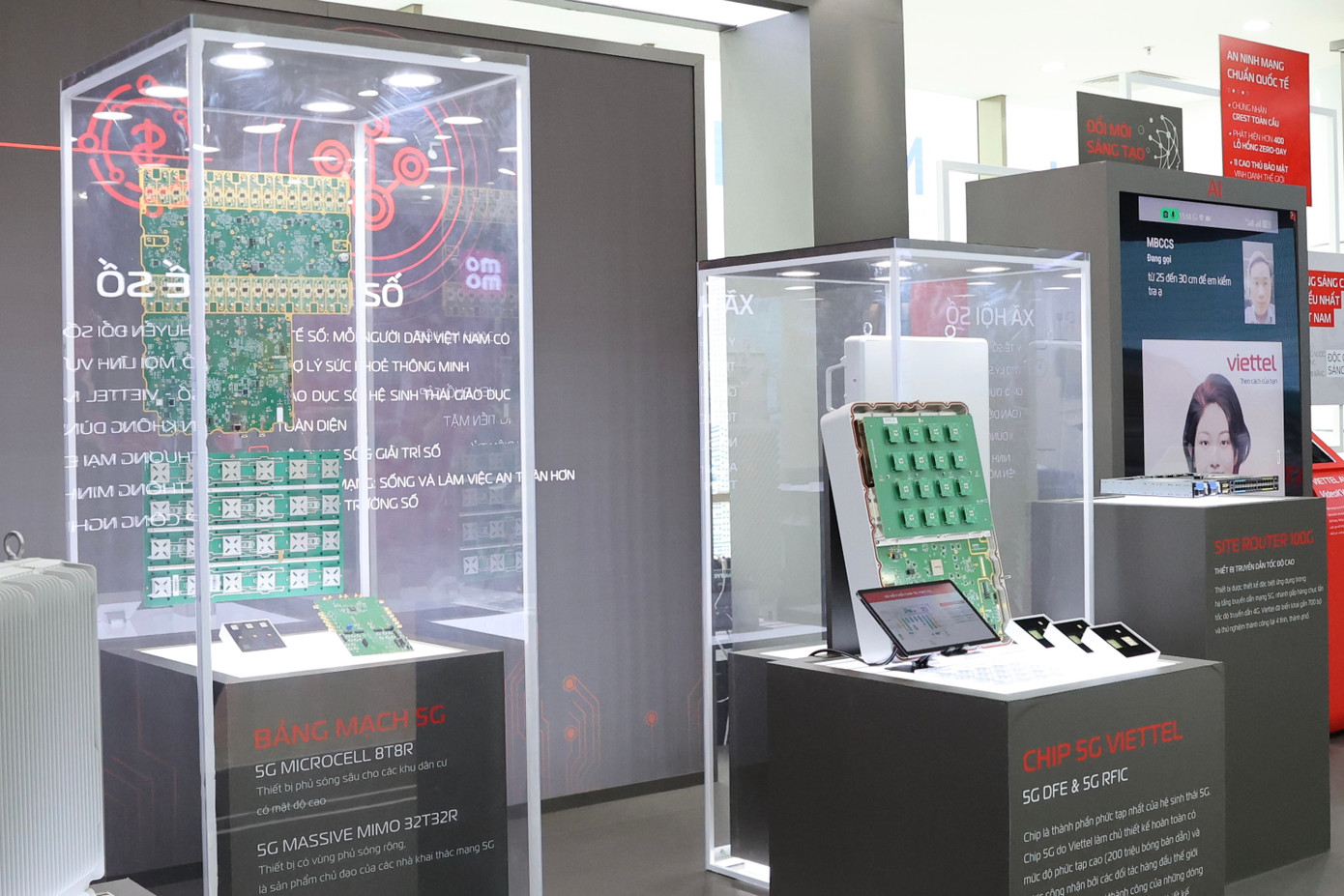 Viettel công bố nghiên cứu thành công chip 5G và trợ lý ảo AI. Chip 5G DFE có thể tính toán 1.000 tỷ phép tính trên giây là tiền đề để Viettel sản xuất các loại chip phục vụ nhiều lĩnh vực trong đó có ngành bán dẫn.