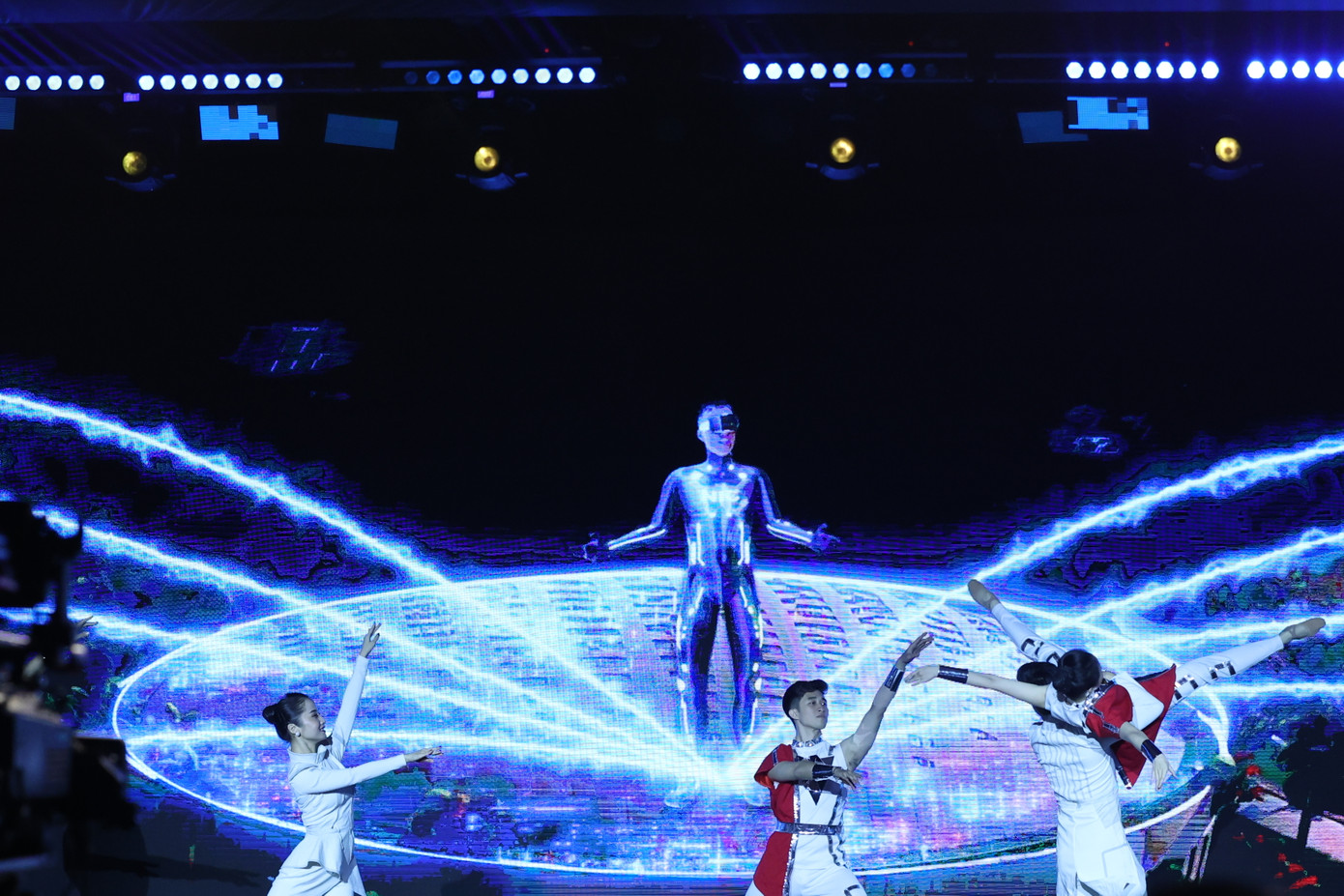 ‘Đại bàng’ công nghệ thế giới mang gì tới thủ phủ đổi mới sáng tạo Việt Nam? ảnh 2