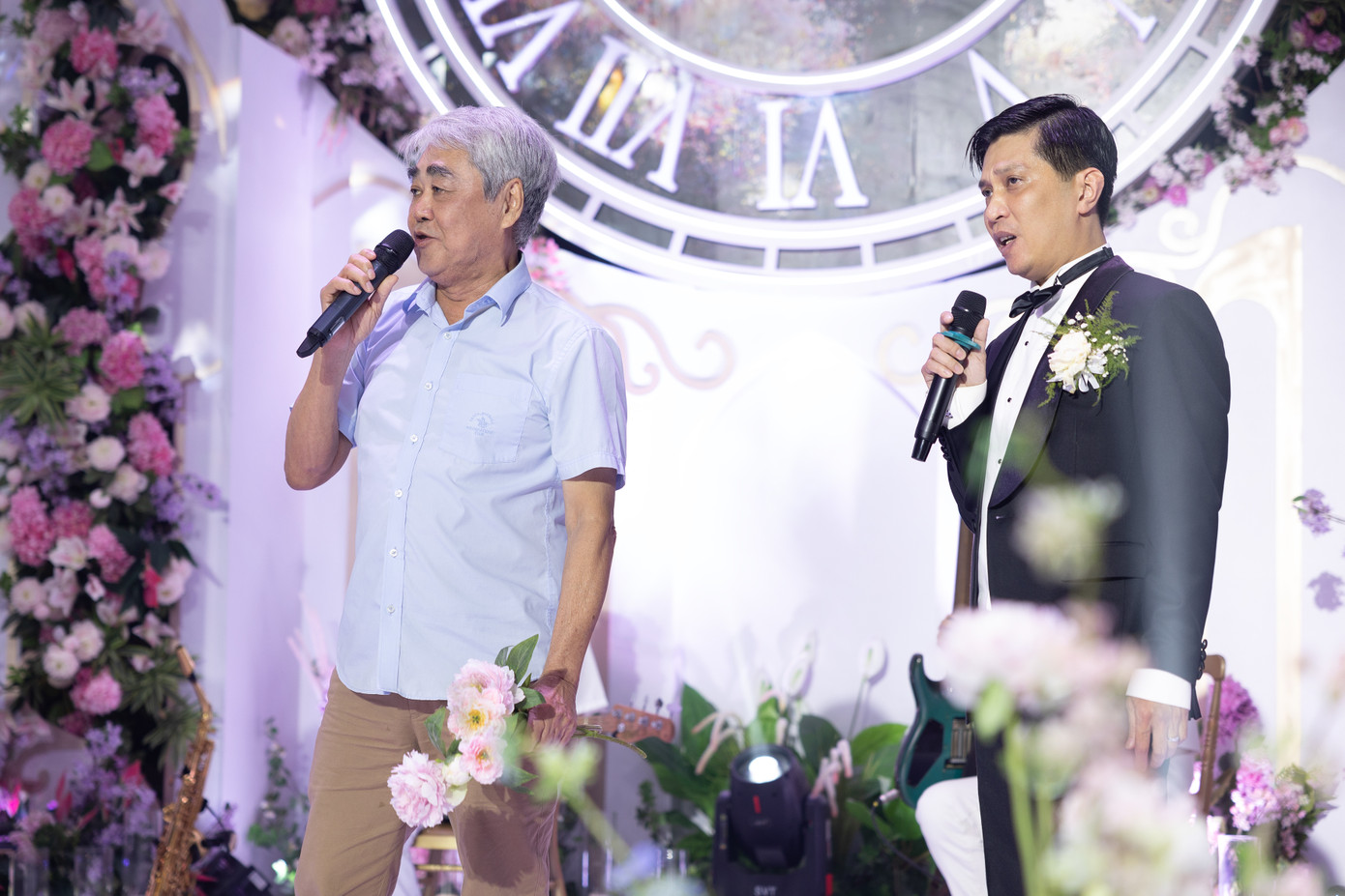 NSND Quang Thọ hòa giọng cùng học trò Tuấn Anh trong ngày đáng nhớ- Ảnh: NVCC.