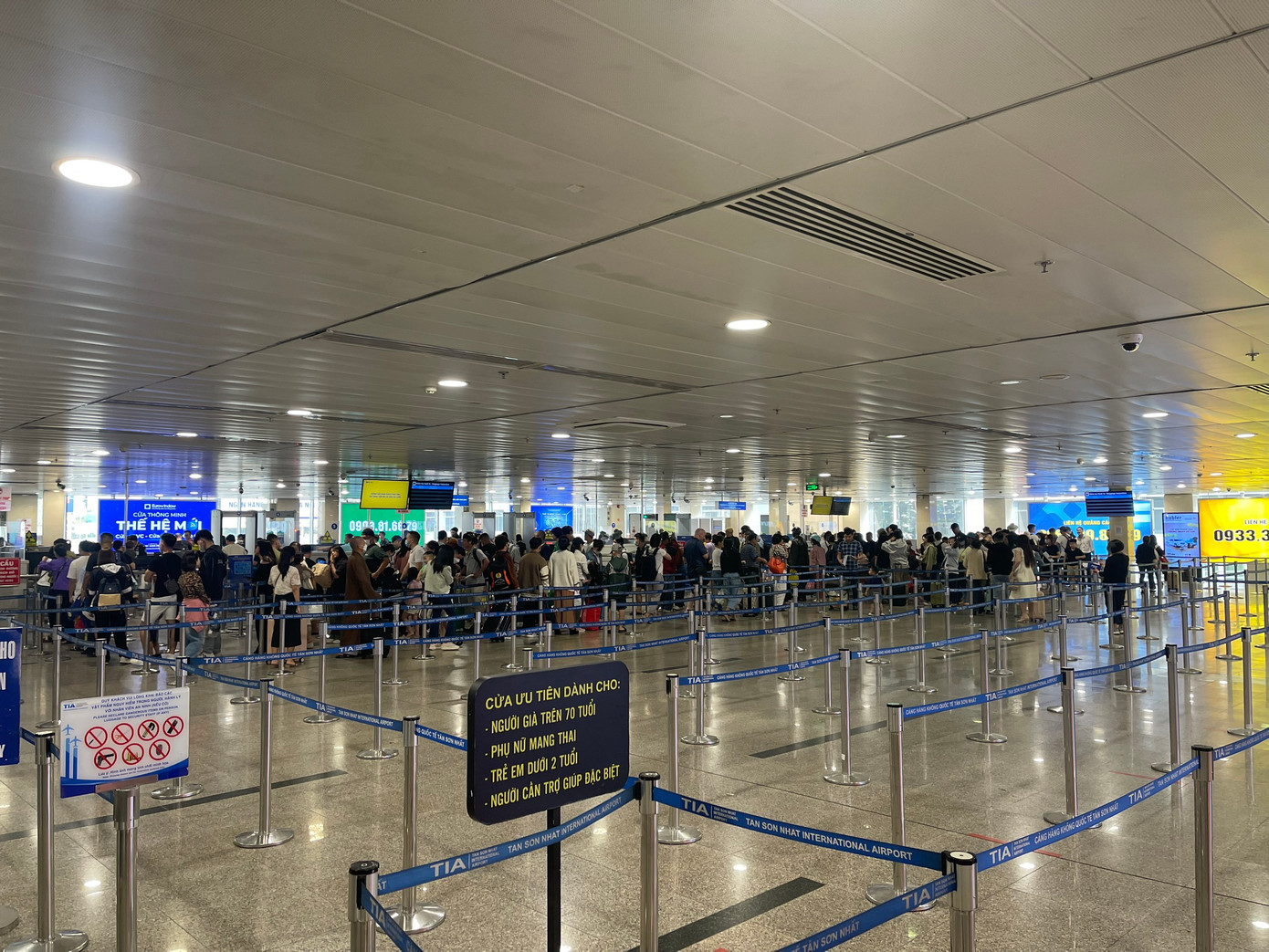 Khu vực sảnh soi chiếu hành lý ga quốc nội vào chiều 5/2.