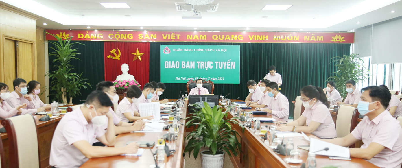 Các đại biểu tham dự giao ban trực tuyến Các đại biểu tham dự giao ban trực tuyến