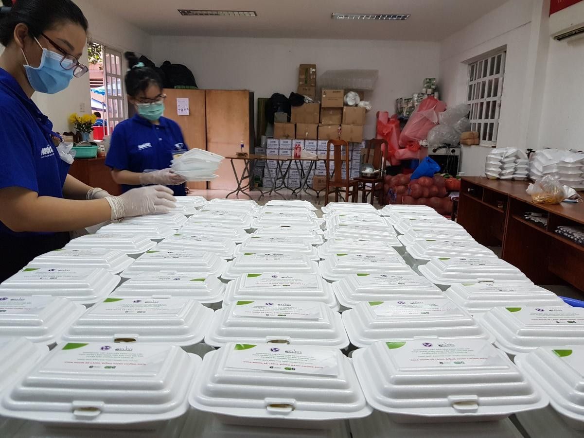 Hàng ngàn phần ăn từ GREENFEED sẵn sàng đến các khu vực phong tỏa