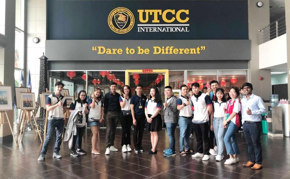 Sở hữu “passport UEF”, bạn sẽ được nhiều trường đại học trên thế giới chào đón