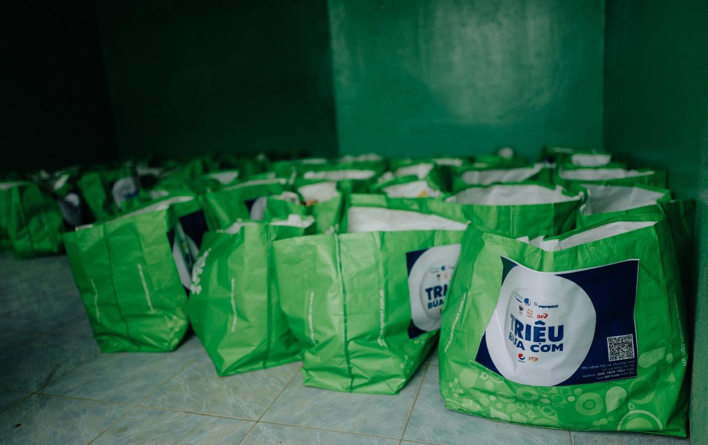 Trao bữa cơm – Trao niềm tin cùng nhau vượt qua đại dịch
