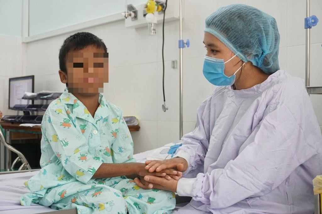 Bệnh nhi phục hồi khỏe mạnh sau phẫu thuật (ảnh: BVCC) Bệnh nhi phục hồi khỏe mạnh sau phẫu thuật (ảnh: BVCC)