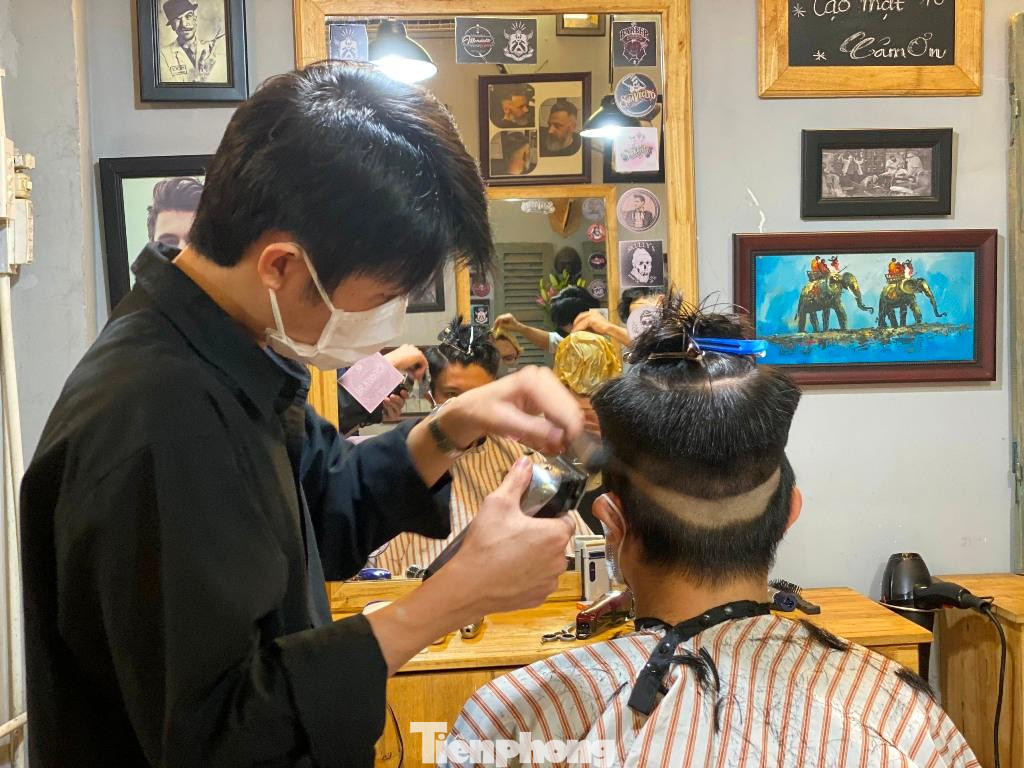 Tạo dáng làm đẹp mái tóc