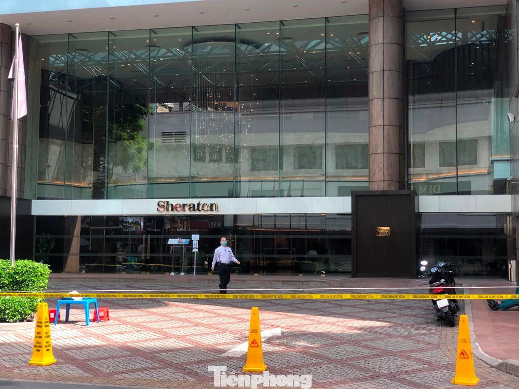 Khách sạn Shereton (Q.1), hạn chế ra vào