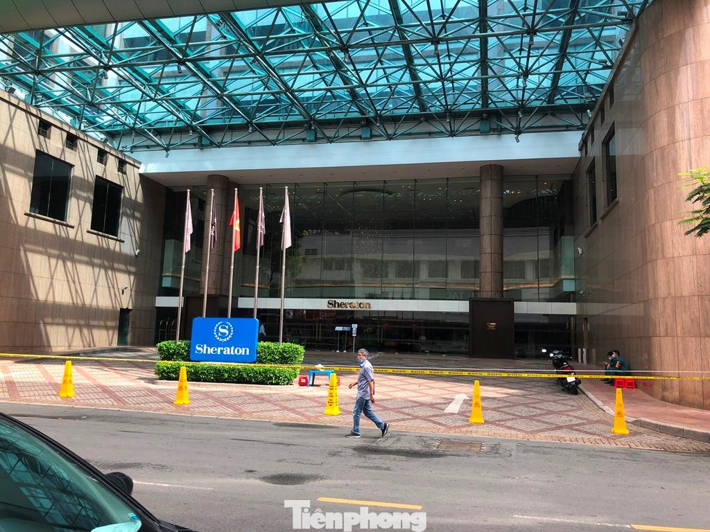 Người dân bất ngờ khi khác sạn 5 sao này bị phong tỏa