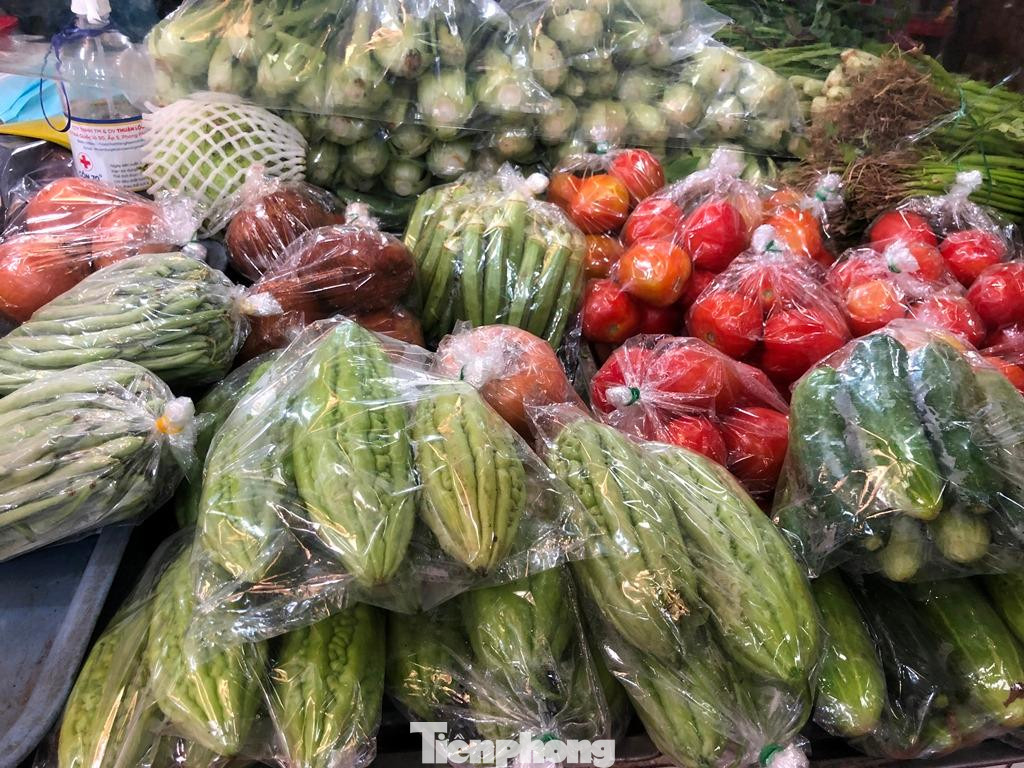 Rau củ được bán hàng combo trọn gói