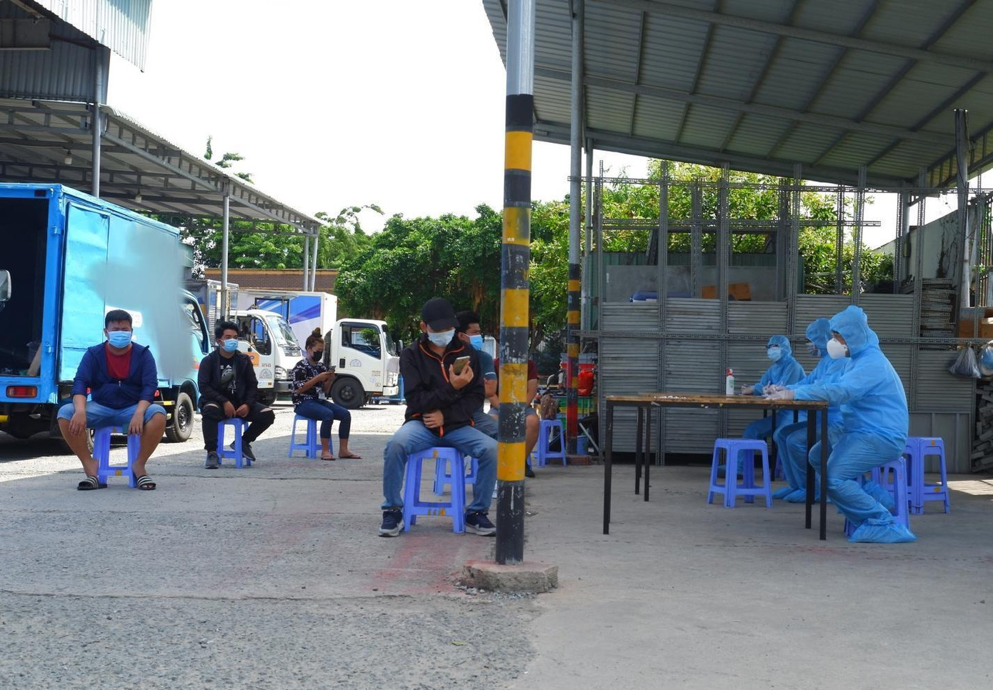 Bước 5: Nhân viên y tế điều tra dịch thông tin dịch tễ F1 Bước 5: Nhân viên y tế điều tra dịch thông tin dịch tễ F1