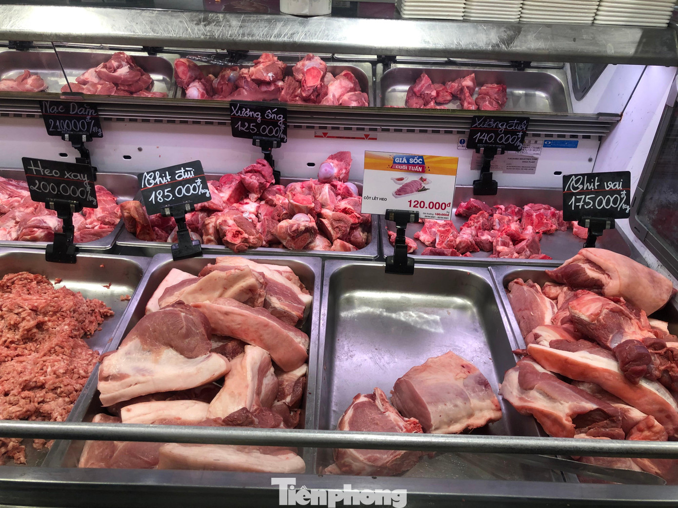 Thịt lợn ở siêu thị giá vẫn không thay đổi so với thời điểm hồi đầu năm 2021 Thịt lợn ở siêu thị giá vẫn không thay đổi so với thời điểm hồi đầu năm 2021