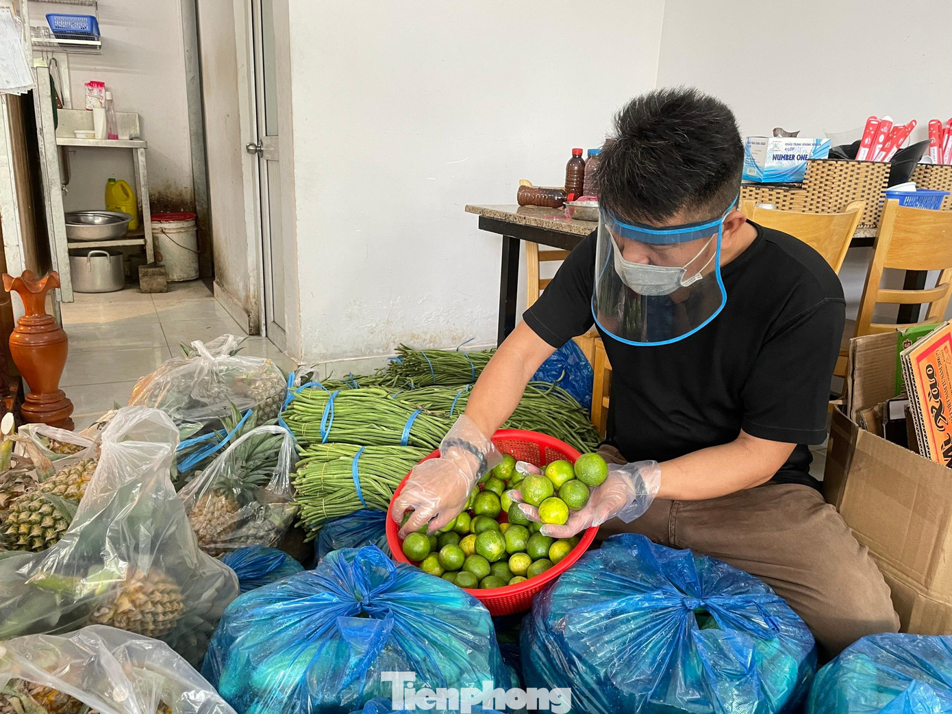 Nhiều nhóm mua chung tại siêu thị hỗ trợ nhau là chủ yếu chứ không tính chuyện lời lãi Nhiều nhóm mua chung tại siêu thị hỗ trợ nhau là chủ yếu chứ không tính chuyện lời lãi