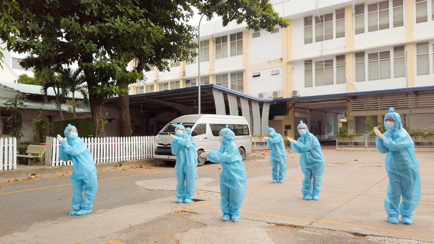 Hành động rửa tay "siêu" đáng yêu Hành động rửa tay "siêu" đáng yêu