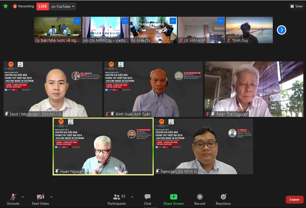 Các chuyên gia kiều bào chia sẻ thông tin trong chiều 20/8