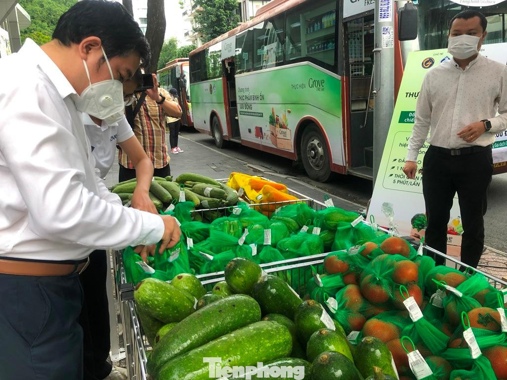 Sắp tới, TPHCM sẽ đưa thêm nhiều nông sản từ trang trại đến người dân với giá cả phải chăng Sắp tới, TPHCM sẽ đưa thêm nhiều nông sản từ trang trại đến người dân với giá cả phải chăng