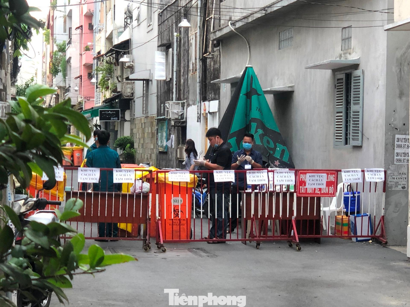 Khu vực hẻm 359 Lê Văn Sĩ (Q.3), nơi BN 2458 ở trọ bị phong tỏa
