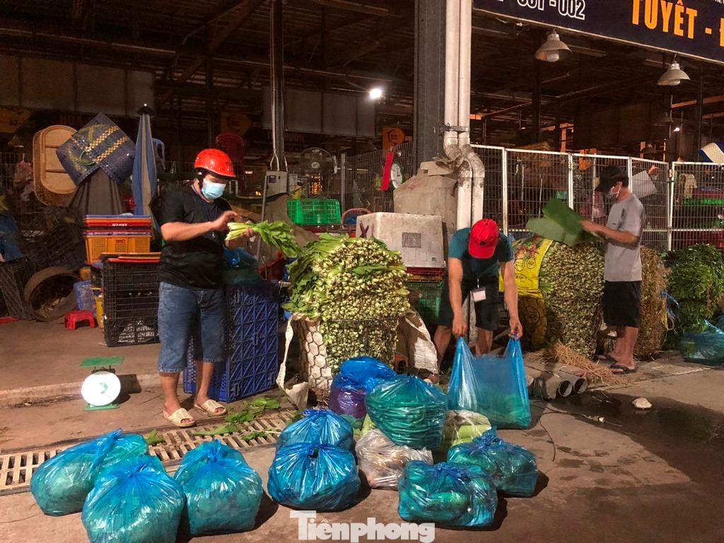 Theo các thương nhân, hy vọng trong những ngày tới, hàng về chợ nhiều hơn