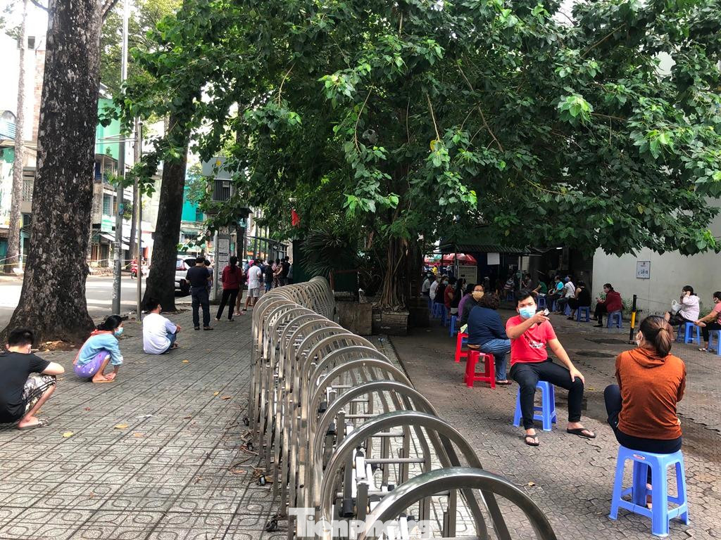 Xếp vòng trong vòng ngoài.