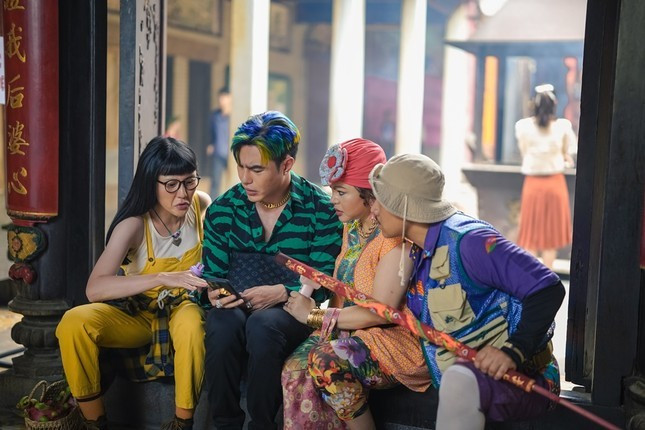 Dàn diễn viên chính của phim đã được hé lộ. Bộ tứ báo thủ ra rạp vào Mùng 1 Tết Ất Tỵ, 29/1/2025. Dàn diễn viên chính của phim đã được hé lộ. Bộ tứ báo thủ ra rạp vào Mùng 1 Tết Ất Tỵ, 29/1/2025.