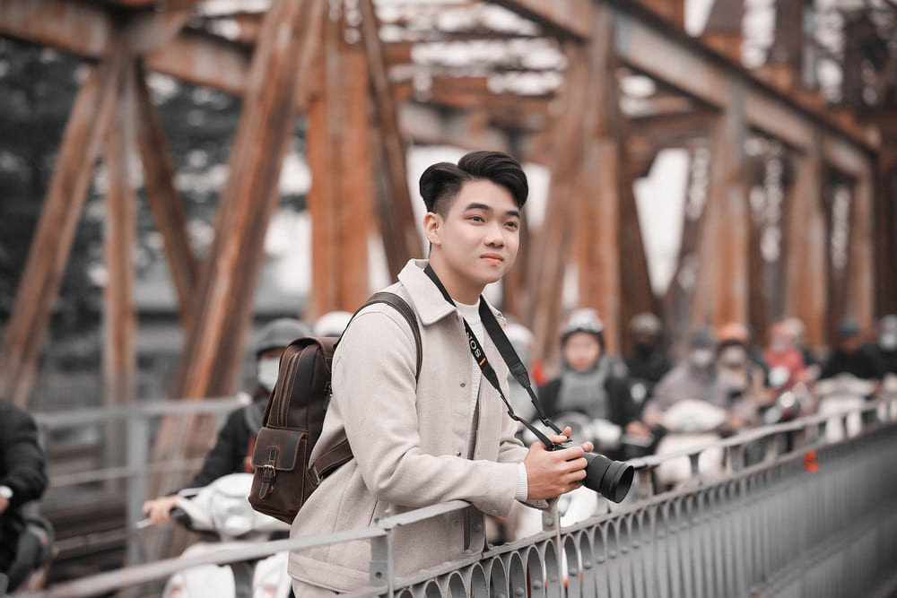 Học trò cưng của NSND Quang Thọ chính thức ra mắt với MV Hoàn Kiếm. Học trò cưng của NSND Quang Thọ chính thức ra mắt với MV Hoàn Kiếm.