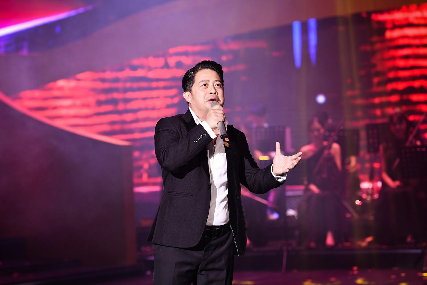 Chọn Phố vắng để thu âm sản phẩm âm nhạc này chính là cơ duyên khiến anh đến với âm nhạc của Duy Thái.