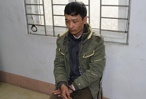 Bé 4 tuổi bị người đàn ông rút dao đâm tử vong trên đường đi học ảnh 1