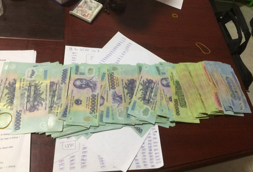 100 cảnh sát đột kích 15 điểm cho vay nặng lãi tại Bắc Ninh ảnh 1