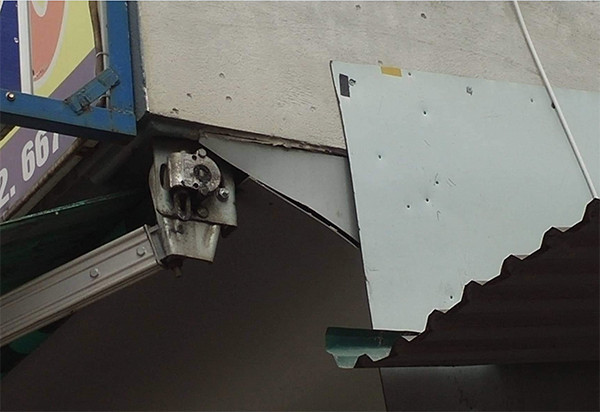 Côn đồ tràn vào quán karaoke tại Hà Nội nổ súng đòi bảo kê ảnh 2