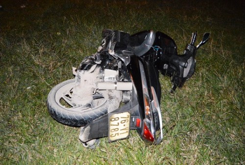 Vụ tạt axit, cắt gân chân Việt kiều: Thông báo đặc điểm nhận dạng 2 nghi can ảnh 1