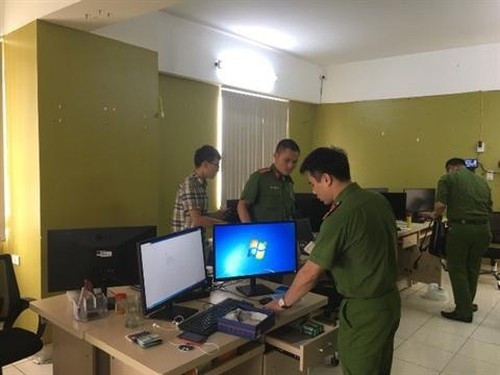 Dàn siêu xe và tài khoản 'khủng' của các ông trùm đường dây đánh bạc 30.000 tỉ ảnh 1